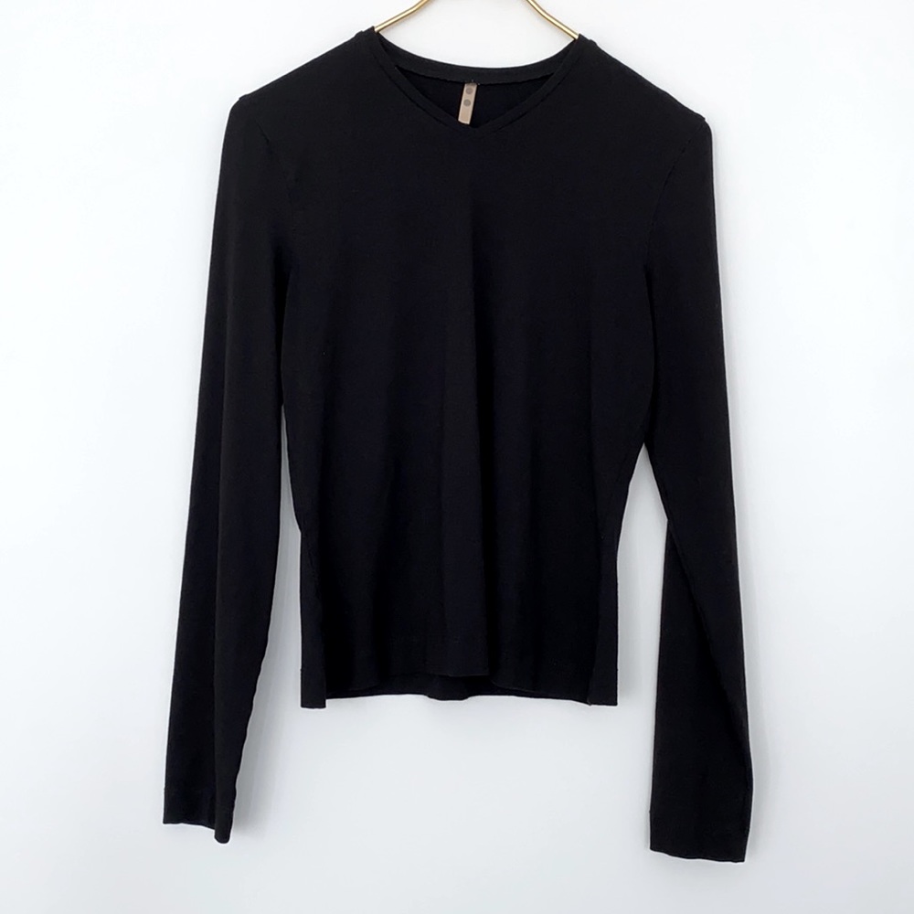 Three Dots V-Neck Black Long Sleeve Tee
